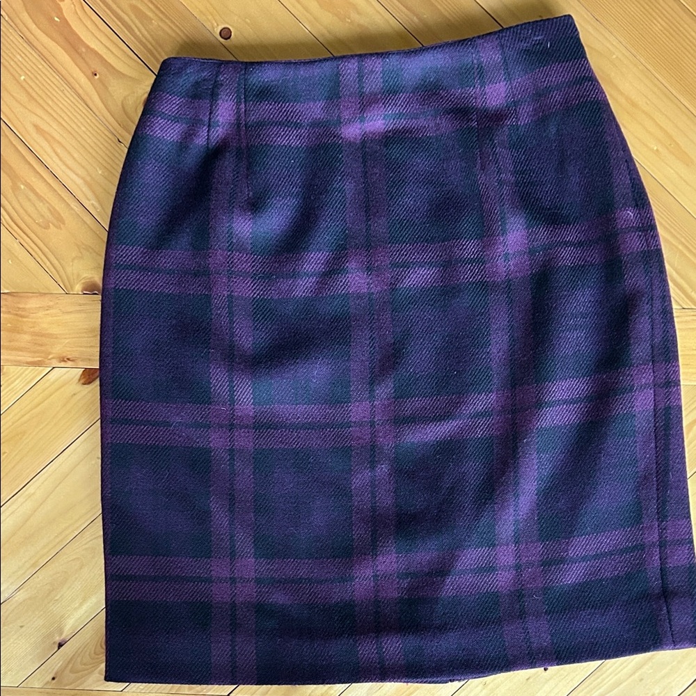 Vintage 100% Wool Jones New York Purple Plaid Pencil Skirt